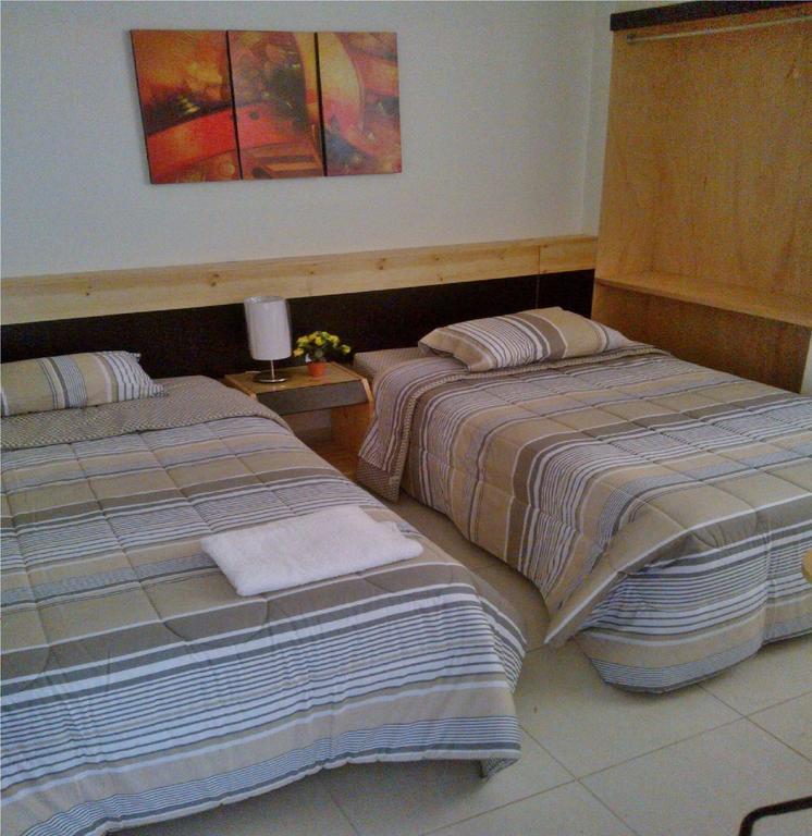 Hostal Los Balcones Nazca Esterno foto